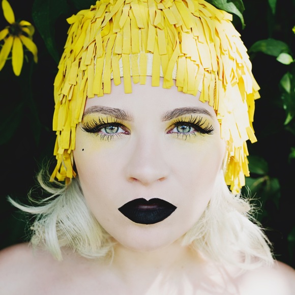 Meet your Posher, Ginny - Picture 2 of 3